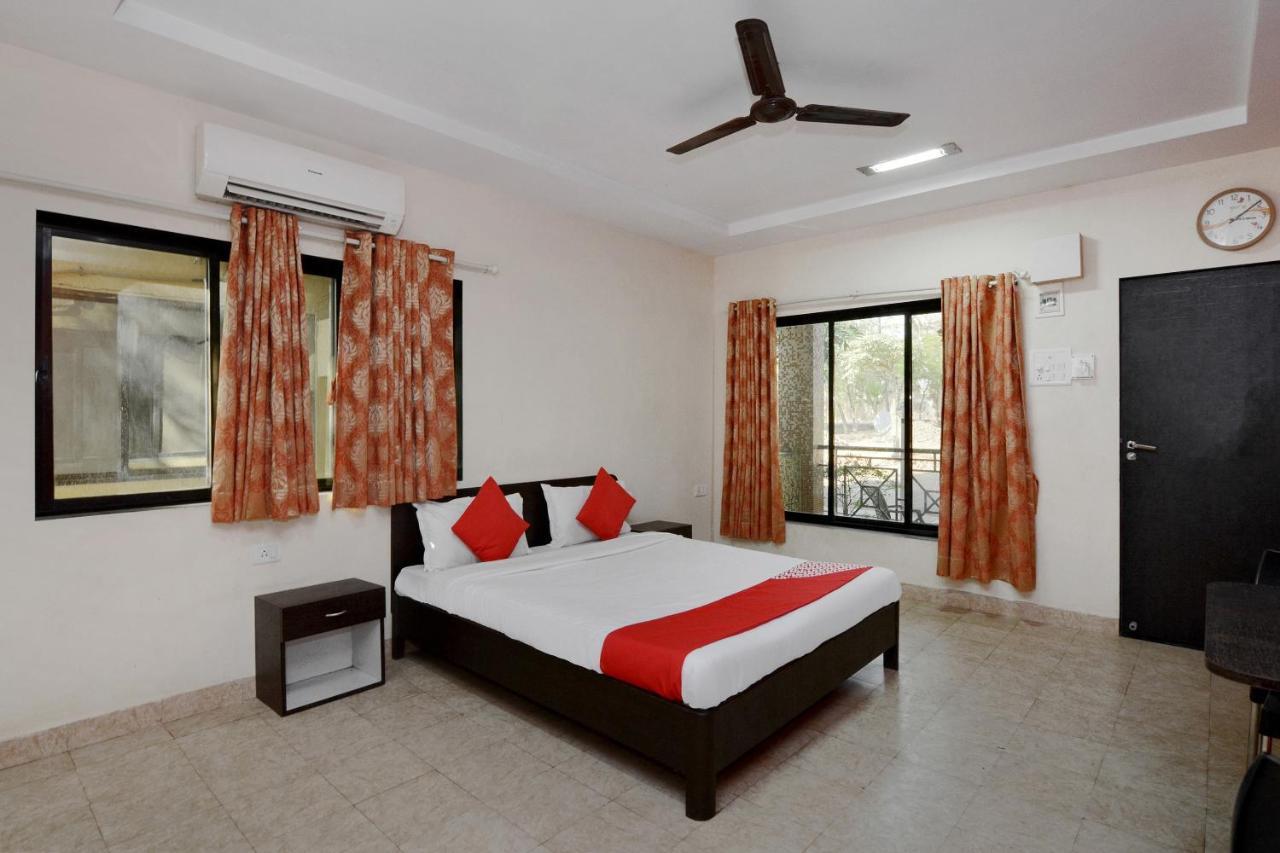 Oyo Midway Park Resort Atgaon Kültér fotó
