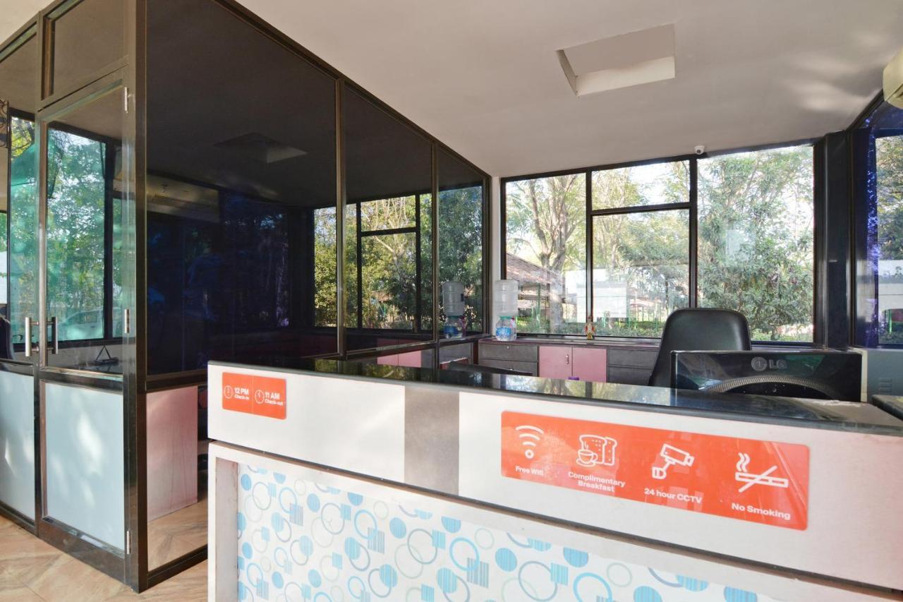 Oyo Midway Park Resort Atgaon Kültér fotó