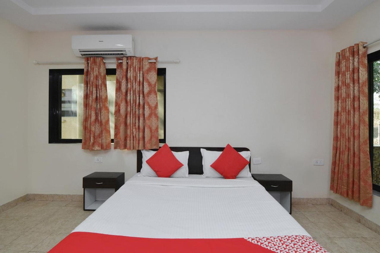 Oyo Midway Park Resort Atgaon Kültér fotó